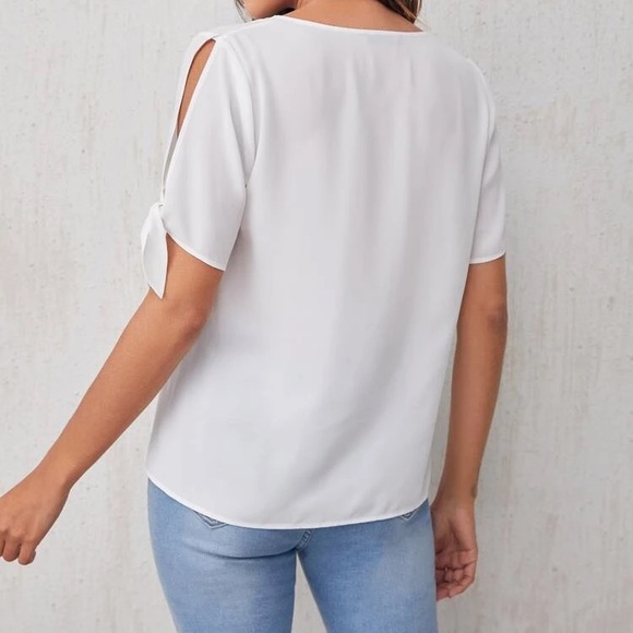 White Self-Tie Split Sleeve Top - Picture 3 of 3